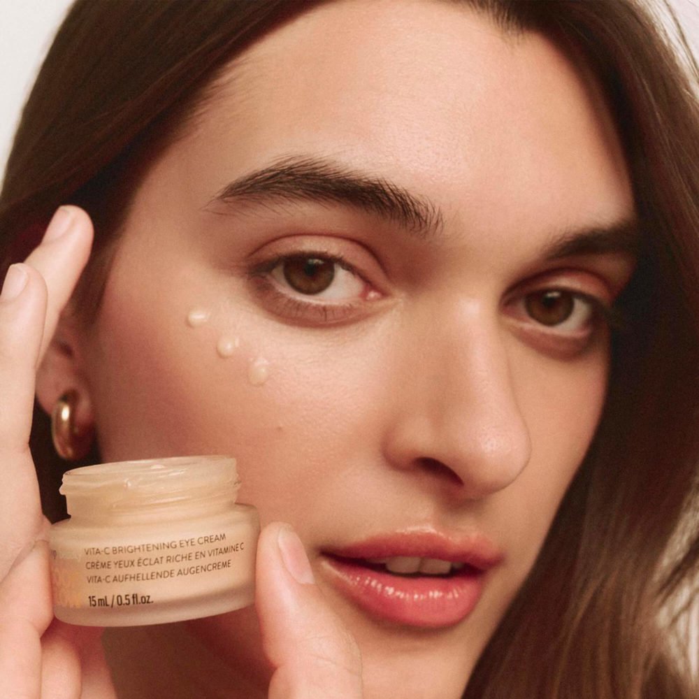 Vitamin-C Brightening Eye Cream - Image 5